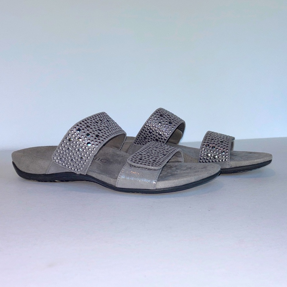 REPOSH* Women’s Silver Rhinestone Slide Sandals